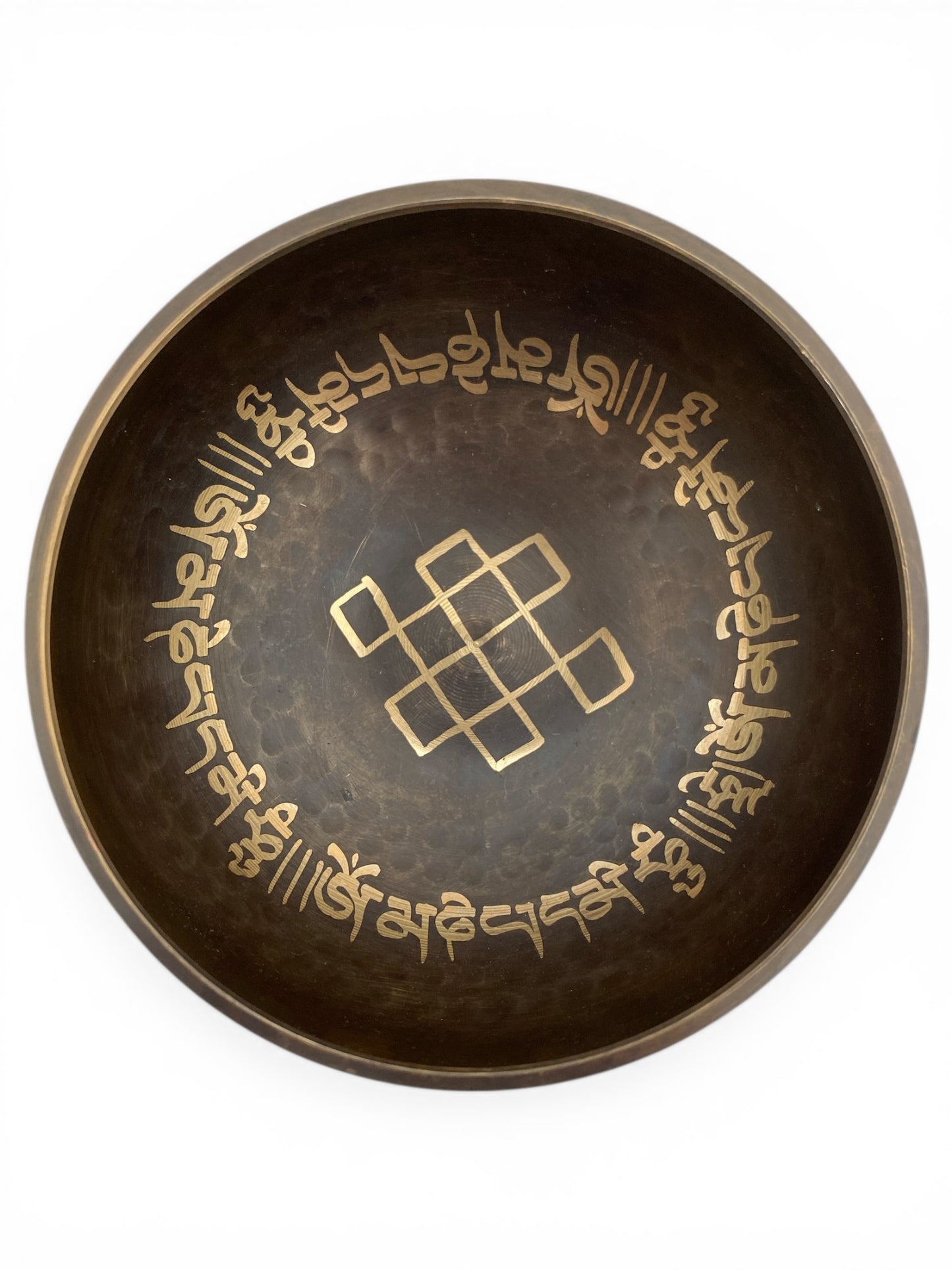 12cm Note B Crown Chakra Hammered Singing Bowl with 3 Lines Endless Knot Design & Etching - Size 1 - colour Brass & Brown - Nepal