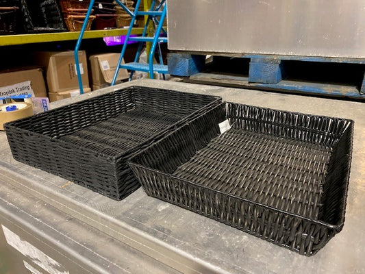 NYLON RECT TRAY /  WIRE FRAME BLACK 16 x 12 x 3 - Current stock is shown left