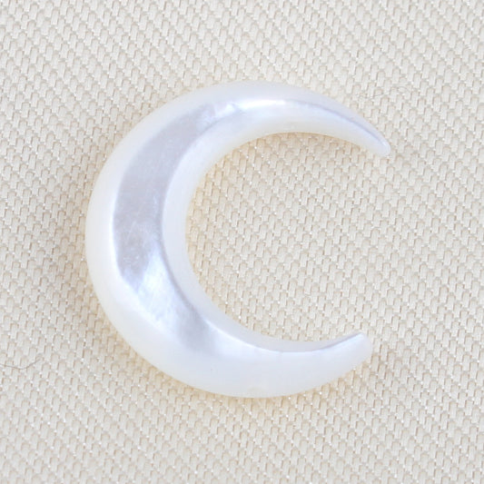 Pack of 2 White Shell Moon Connector Beads - Hole Center - 15x13.1x3mm - NEW424