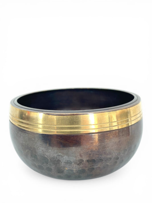 9cm Note E Lingam Hammered Singing Bowl with 3 lines - Size 0 - colour Blacken & Brass - Nepal